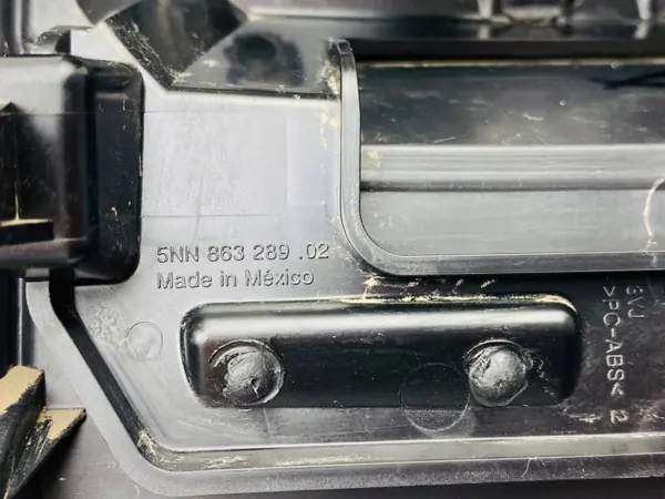 OEM 5NA864131 12V-aansluiting achter voor VW Tiguan image 9