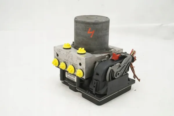 ABS-pumppu OEM 8R0614517AG VW Passat B6:lle image 2