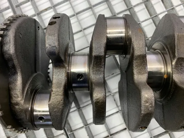 OEM 038105189B Kampiakseli Skoda Superb I 1.9 image 4