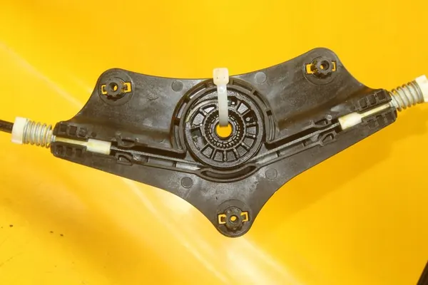 Elevador de vidro dianteiro esquerdo VW Golf VII image 4