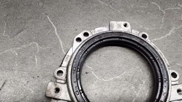 Audi 100 C2 C3 VW Golf III 1.9D Vevhus 055103173B image 5