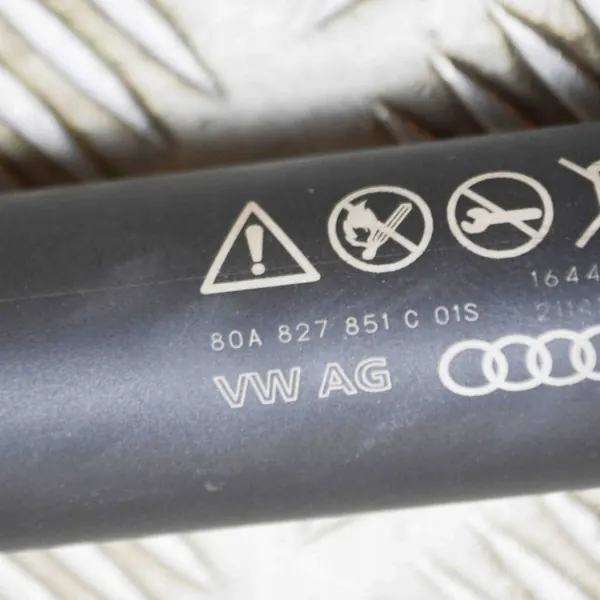 Oikea tavaratilan nostotuki Audi Q5 (FY) 80A827851C image 6