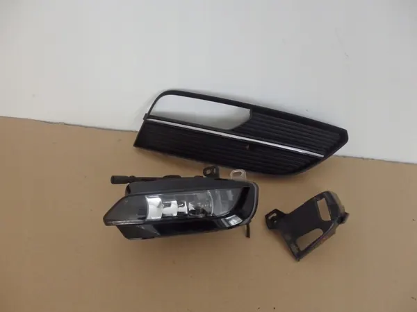 Farol + Grade Audi A3 8V Sportback Lado Direito image 2