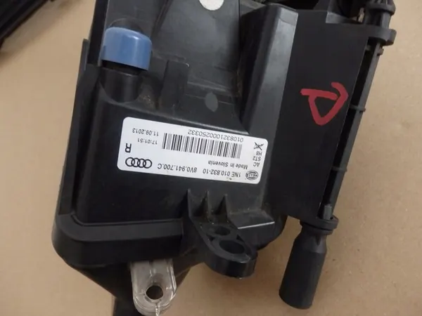 Farol + Grade Audi A3 8V Sportback Lado Direito image 4