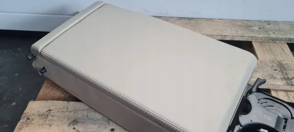 Accoudoir arrière Audi A6 C6 OEM 4F0885081E Beige image 3