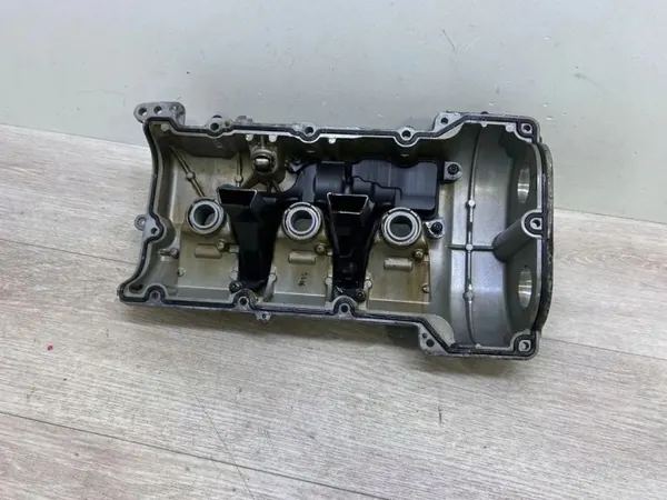 Porsche OEM 94610513665 Nockenfolgerabdeckung - Gebraucht image 7