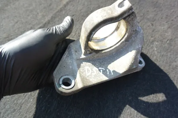 Axelstöd OEM 397742974R Dacia Duster II Begagnad image 3