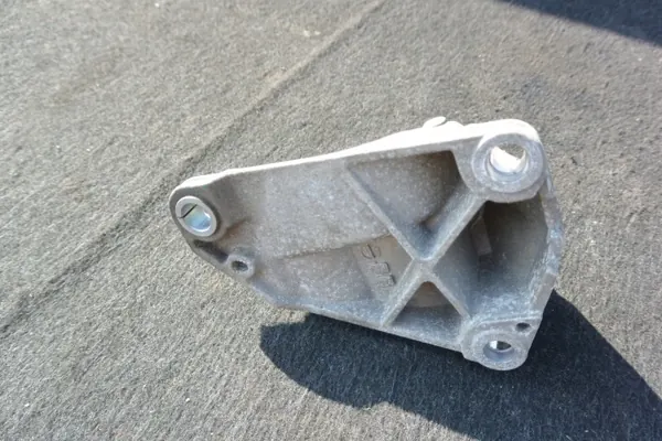 Axelstöd OEM 397742974R Dacia Duster II Begagnad image 6