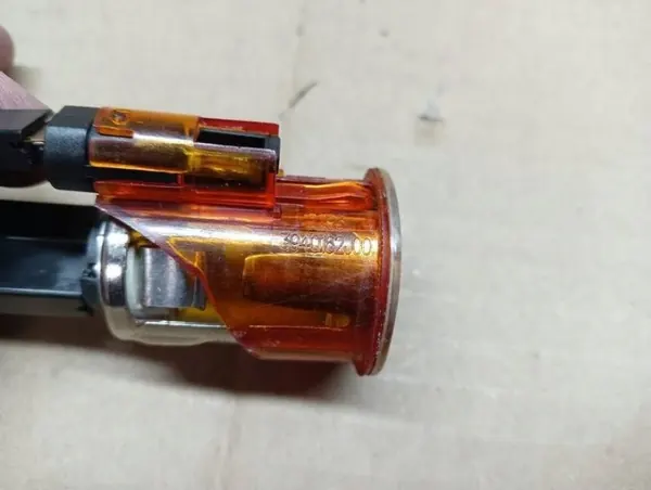 Zigarettenanzünder-Steckdose Suzuki Swift MK6 OEM ACF38762 image 7