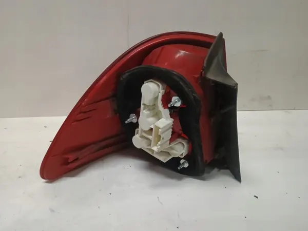 BMW E91 Rechte Heckleuchte OEM 7160062 image 2