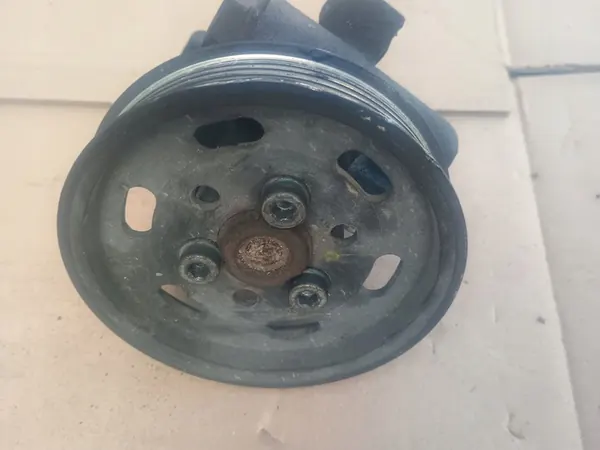 Bomba de direção assistida VW Golf IV 1J0422154C image 2