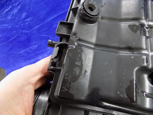 Luchtfilterhuis OEM 04e129611g Audi A3 8V image 5