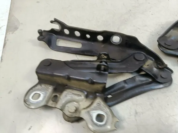 Skoda OE 3V0823301 3V0823302 - Gebruikt origineel onderdeel image 6