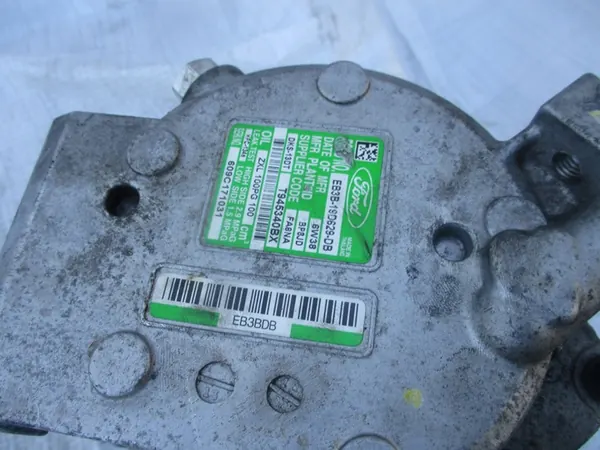 Roues de compresseur de climatisation Ford Ranger 3.2TDCI image 5