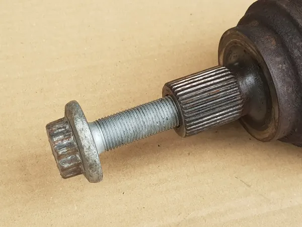 Höger Framdrevaxel VW Caddy III Touran I 1.9 TDI image 3