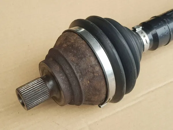 Höger Framdrevaxel VW Caddy III Touran I 1.9 TDI image 8