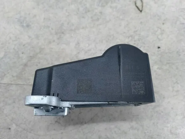 Ohjauslukko OEM 3C0905861G VW Passat B6:lle image 2