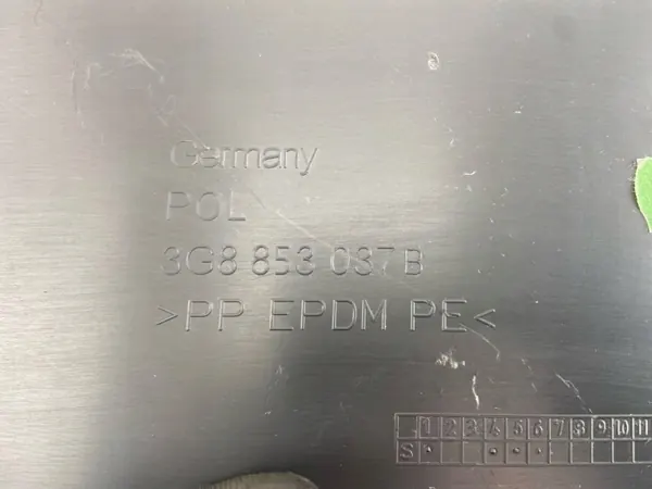 VW Arteon remskydd OEM 3G8853037B - Begagnad image 10