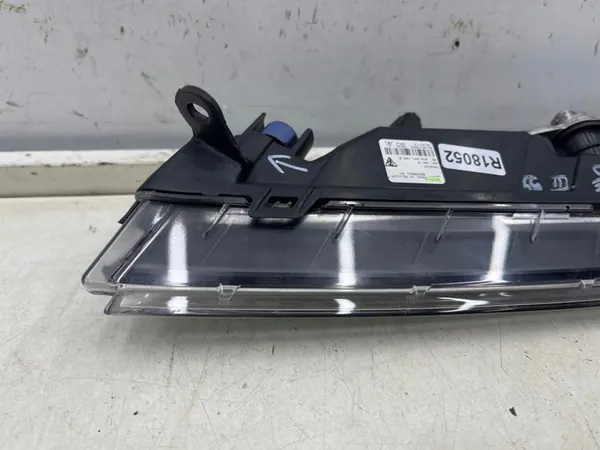 Porsche Cayenne 9Y Rechter Voorlicht LED DRL 2017 image 4