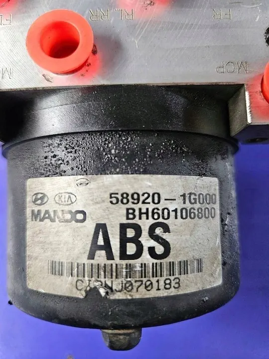 Hyundai Accent ABS-pomp 58920-1G000 image 4