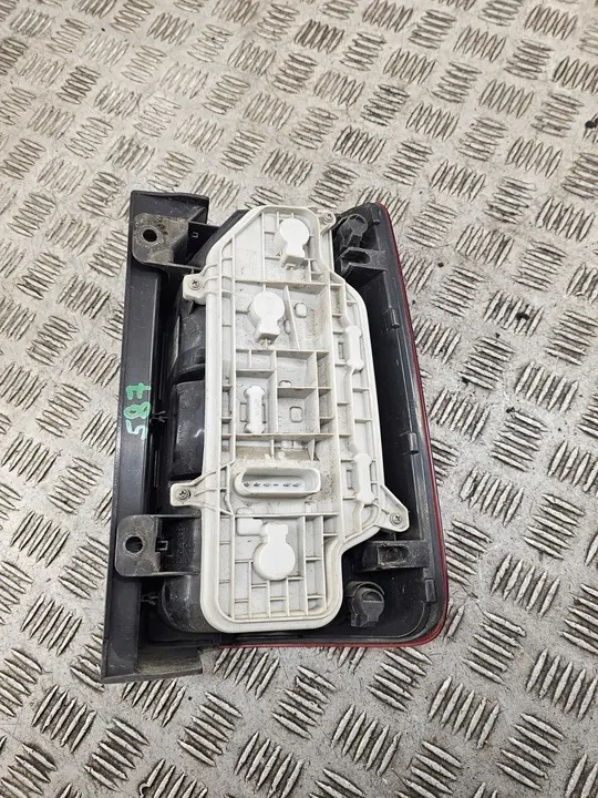 VW CADDY III LIFT II Luz Trasera Izquierda 2015- LED 2K1945095N image 2