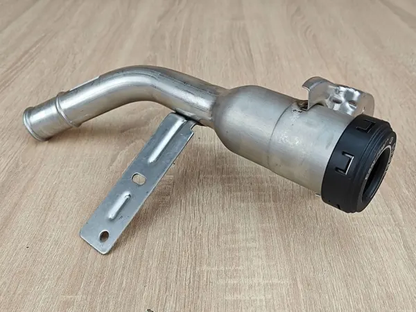 Kraftstoff-Einfüllstutzen OEM MB3Q9034AB für Amarok II image 2