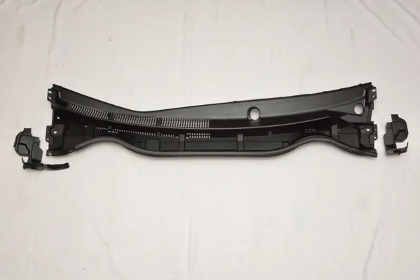OEM 55708-02470 Sabot de pare-brise Toyota Auris II image 3