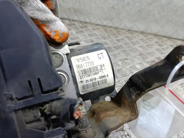 Bomba ABS Opel Antara 2.0 CDTI OEM 96817739 image 4
