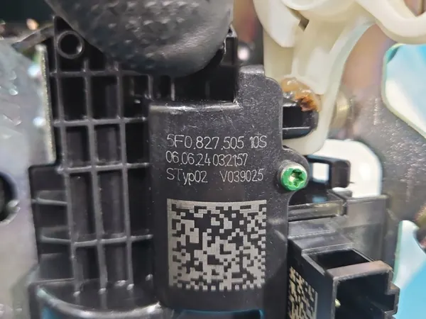Bakluckelås OEM 5F0827505 för Skoda Kamiq HB 5D image 5