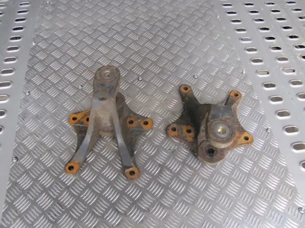 Mercedes-Benz OE Federhalter Hinten - Gebraucht image 2