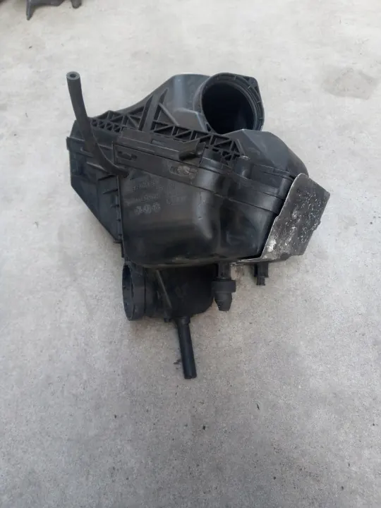 Audi Luchtfilterhuis OEM 8K0133835AB voor A4 B8 image 2