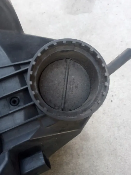 Audi Luchtfilterhuis OEM 8K0133835AB voor A4 B8 image 6