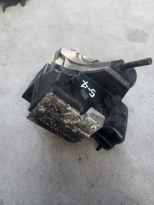 Audi Luchtfilterhuis OEM 8K0133835AB voor A4 B8 image 8