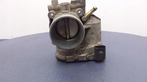 VW GOLF IV 1.6B FSI Corpo de Borboleta 036133062D image 4