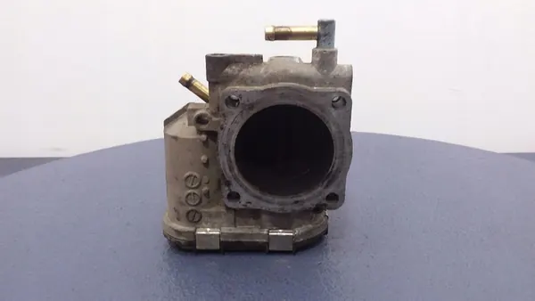 VW GOLF IV 1.6B FSI Corpo de Borboleta 036133062D image 5