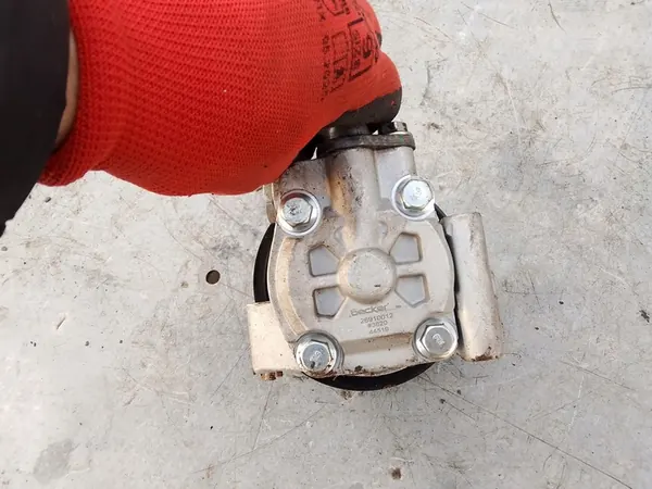 Bomba de direção assistida Ford Mondeo MK4 Galaxy II S-Max 1.8 2.0 TDCi image 3