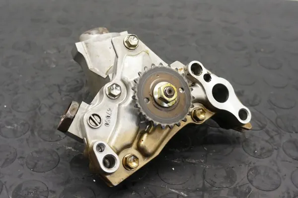 Toyota oljepump OEM 47050 för 1.2 bensin image 4