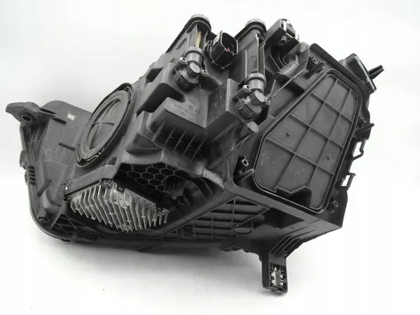 AUDI Q3 Faro Delantero Derecho 83A941012 image 10