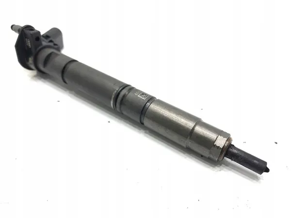 Iniettore AUDI A8 D5 3.0 286CV image 2