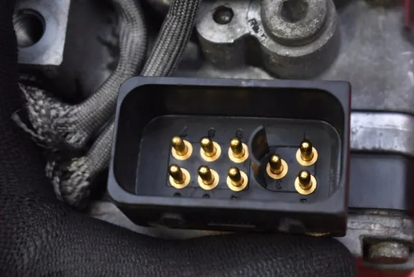 Kraftstoffpumpe Opel Astra 2 II G 2.0 DTI 24413103 image 5