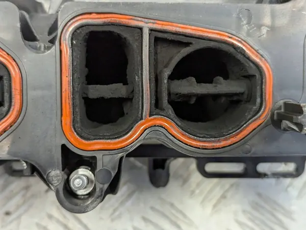 BMW 2 F22 2013-2021 2.0d Coletor de admissão image 3