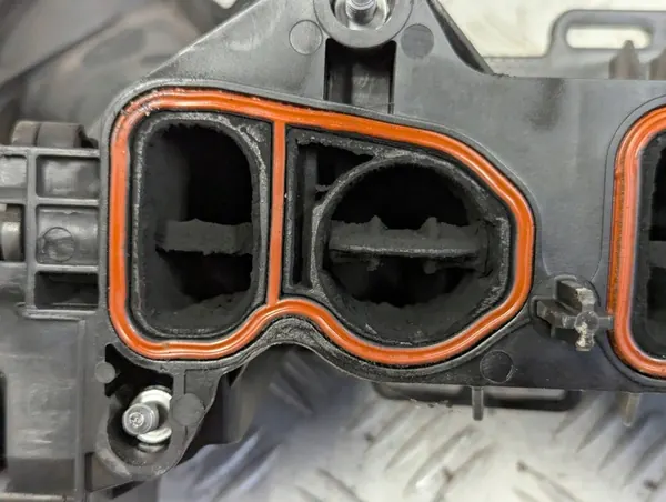 BMW 2 F22 2013-2021 2.0d Coletor de admissão image 5