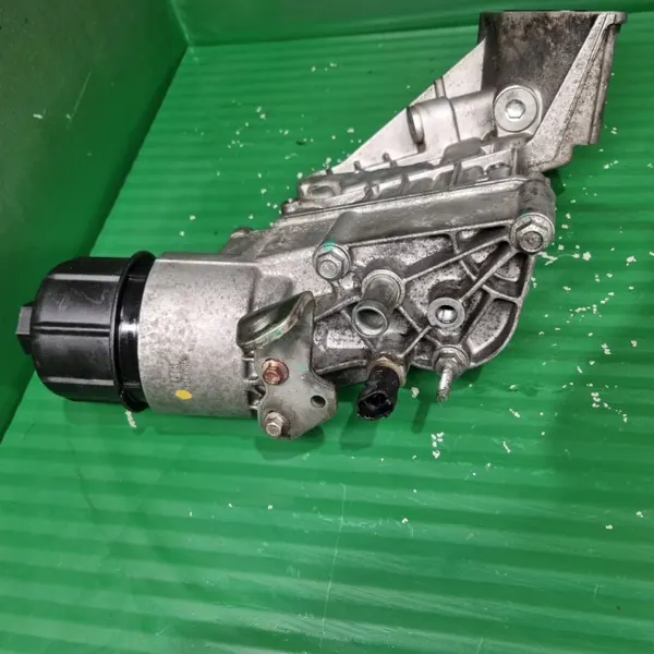 Öljynsuodinkotelon Pohja OEM 31212074F Maserati image 5