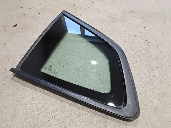 BMW X3 G01 vasen taka-sivulasi OEM 7388841 image 10