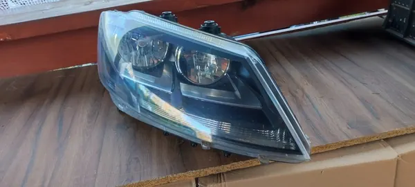 Farol Dianteiro VW Sharan 7N5 image 7