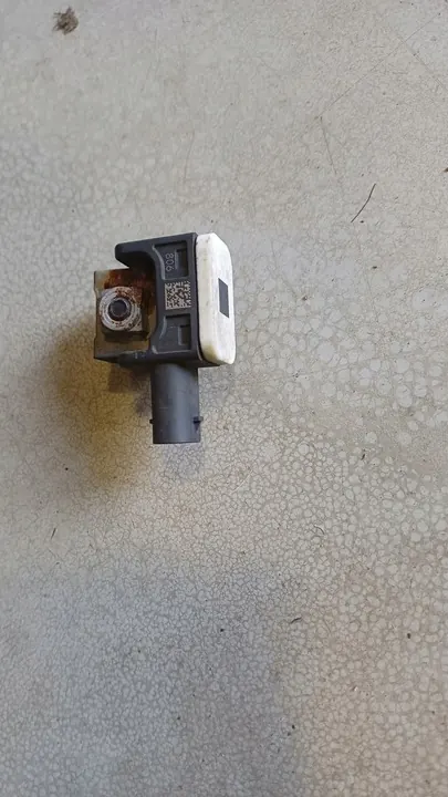 Capteur d'accélération de protection piéton BMW F34 F22 F23 image 1