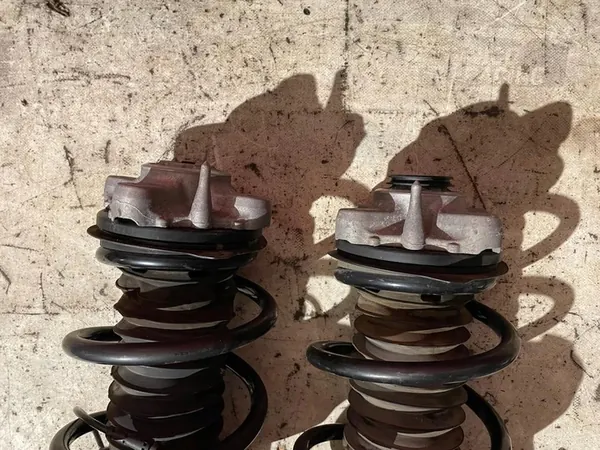 Amortisseur Avant Gauche Droit BMW M3 G81 Touring OEM image 2