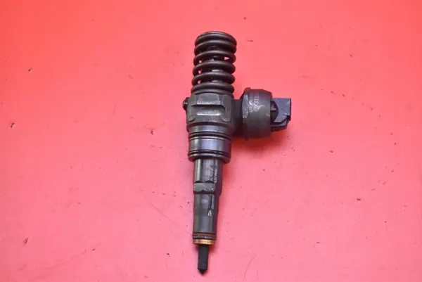 Pompe d'injection OEM 038130073BQ pour VW Passat B6 2.0 TDI image 2