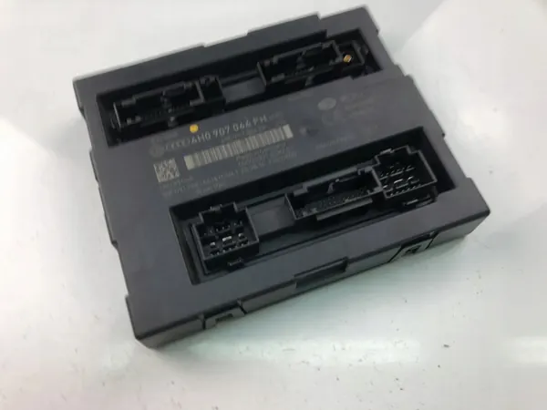 Módulo Confort Audi A6 OEM 4H0907064FH Usado image 2