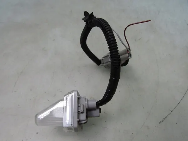 LEAF II ZE1 21R Lampe LED Port de Charge image 2